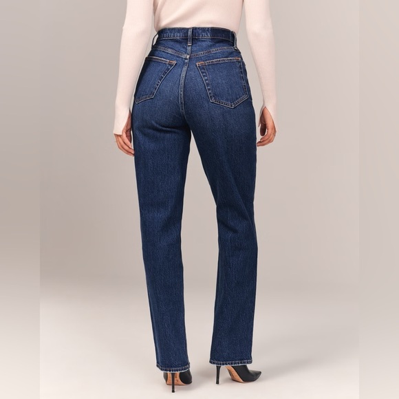 Abercrombie & Fitch Curve Love Ultra High Rise 90s Straight Jean - Picture 4 of 10